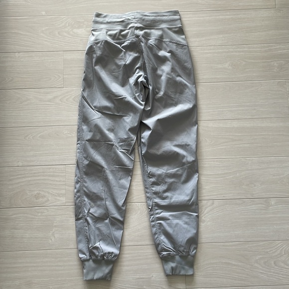 Lululemon Athletica Light Grey Dance Studio Pant - Picture 5 of 9